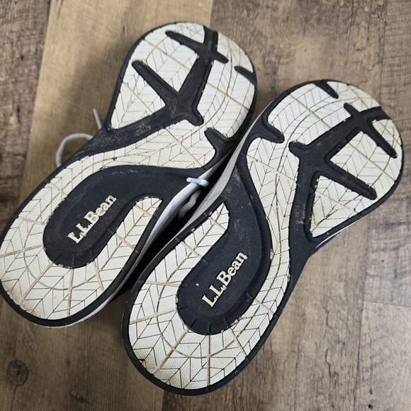 L.L. Bean Womens 6.5m Navy and White Sneakers - Picture 8 of 11